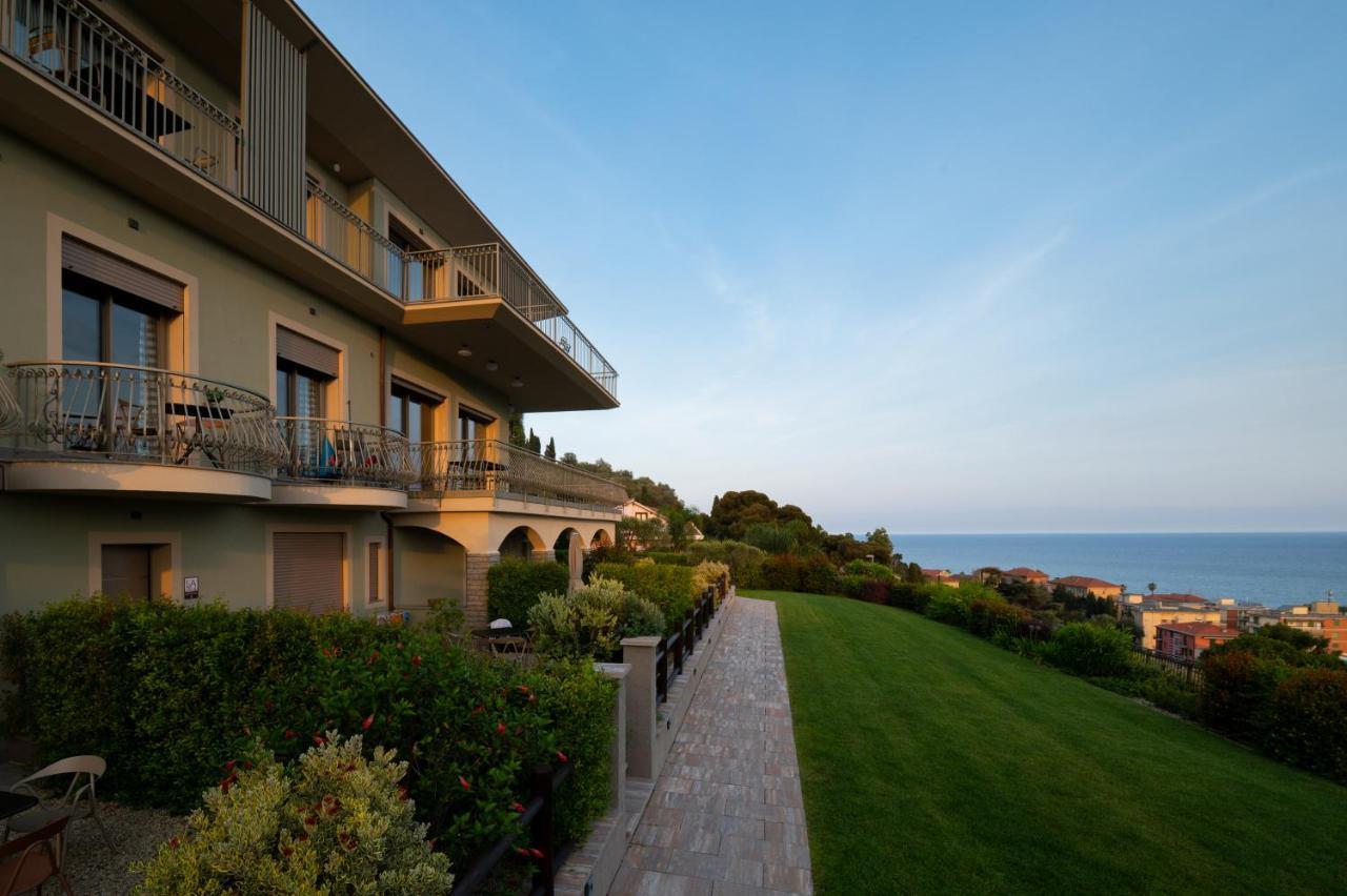 Villa Lea Imperia Exterior foto